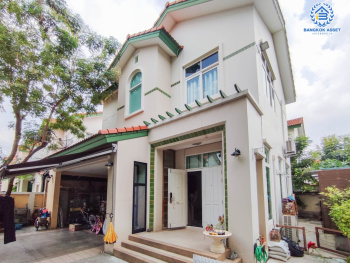 *****บ้านมือสอง ม.รสา สแปนิช คอร์ทยาร์ด รามอินทรา หลังมุม เนื้อที่ 53.6 ตร.ว. ฟังก์ชัน 3 ห้องนอน 3 ห้องน้ำ จอดรถได้ 2 คัน Facilities ครบครัน บนทำเลเชื่อมต่อหลายเส้นทาง ถ.ลาดปลาเค้า, ถ.รามอินทรา, ถ.เกษตร-นวมินทร์ ใกล้ทางด่วน "รามอินทรา-อาจณรงค์" และ เซ็นทรัลรามอินทรา